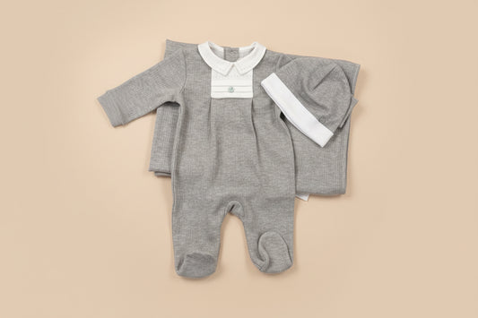 Pureté set met boxpakje, muts en deken