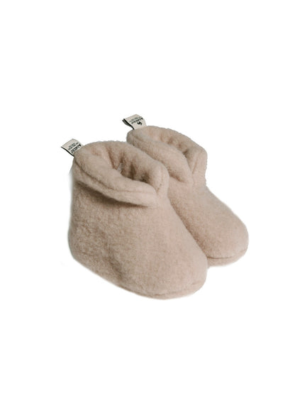 Wollen vest, muts en slofjes